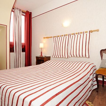 Hostellerie Du Grand Sully Екстериор снимка