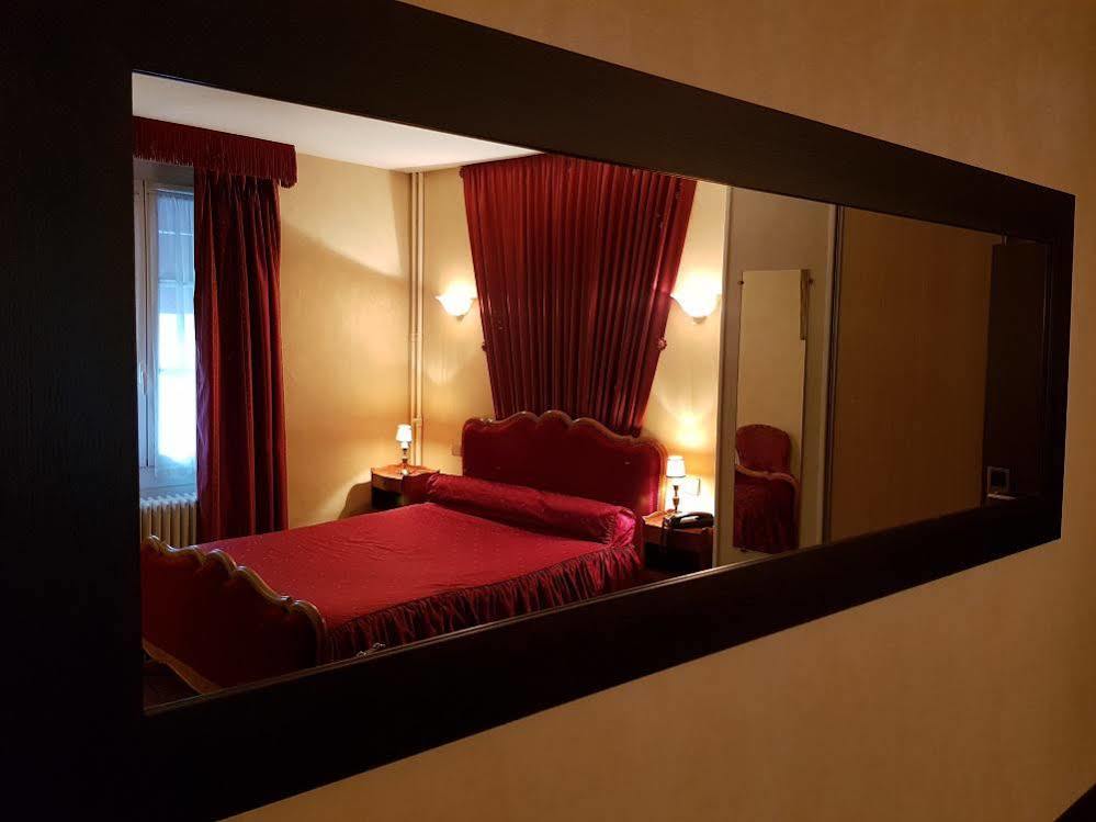 Hostellerie Du Grand Sully Екстериор снимка