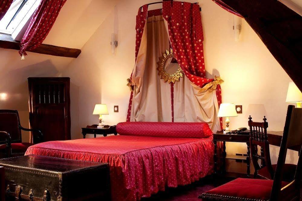 Hostellerie Du Grand Sully Екстериор снимка